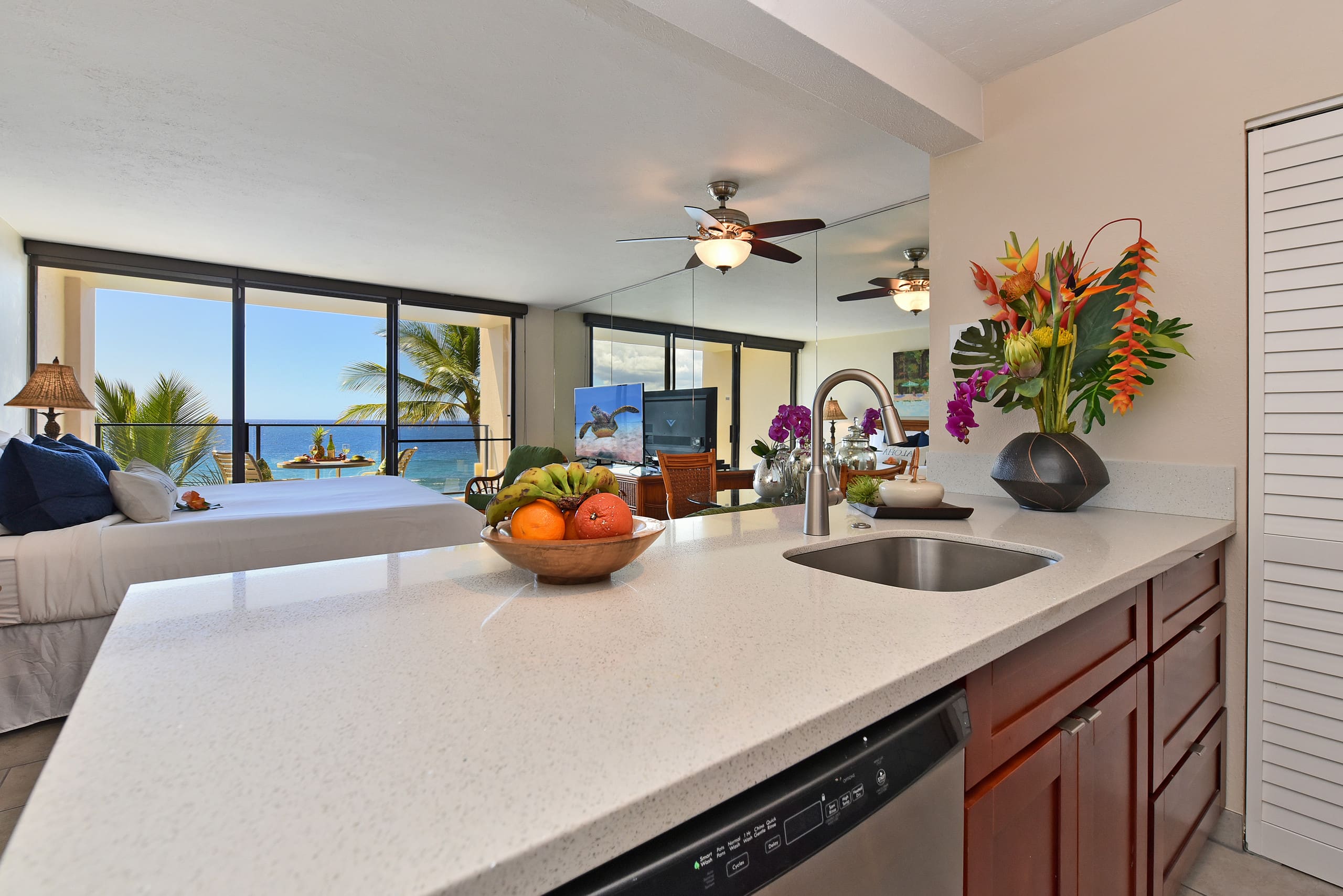 Condo in Lahaina · ★4.72 · 1 bedroom · 1 bed · 1 bath - Image 17