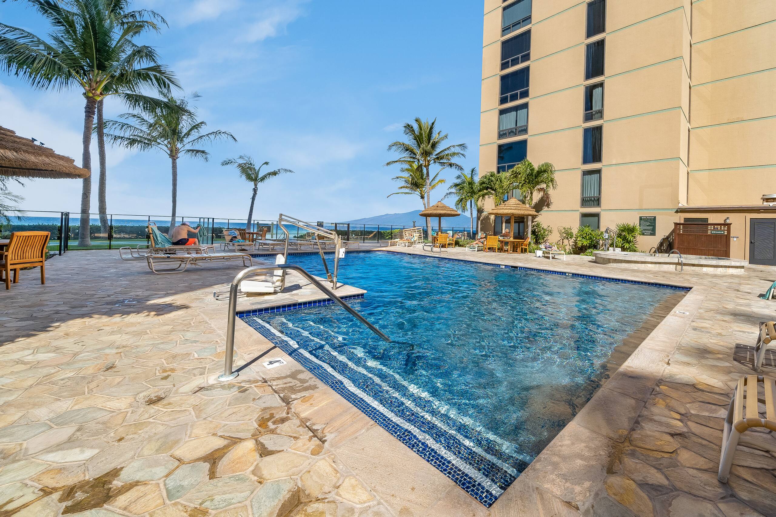 Condo in Lahaina · ★4.72 · 1 bedroom · 1 bed · 1 bath - Image 33