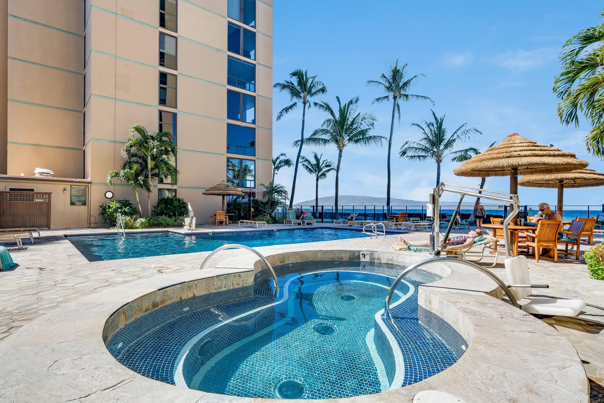 Condo in Lahaina · ★4.72 · 1 bedroom · 1 bed · 1 bath - Image 32