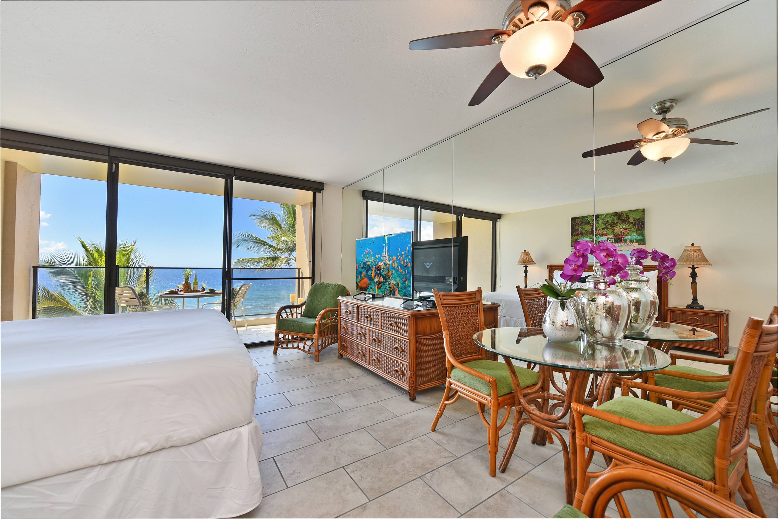 Condo in Lahaina · ★4.72 · 1 bedroom · 1 bed · 1 bath - Image 14