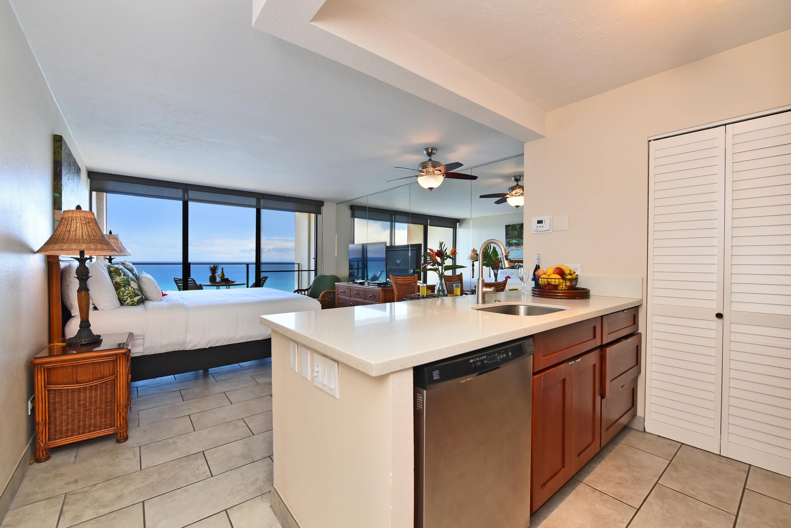 Condo in Lahaina · ★4.72 · 1 bedroom · 1 bed · 1 bath - Image 16