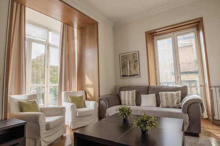 Prim Terrace | Local Rentss gallery image 2