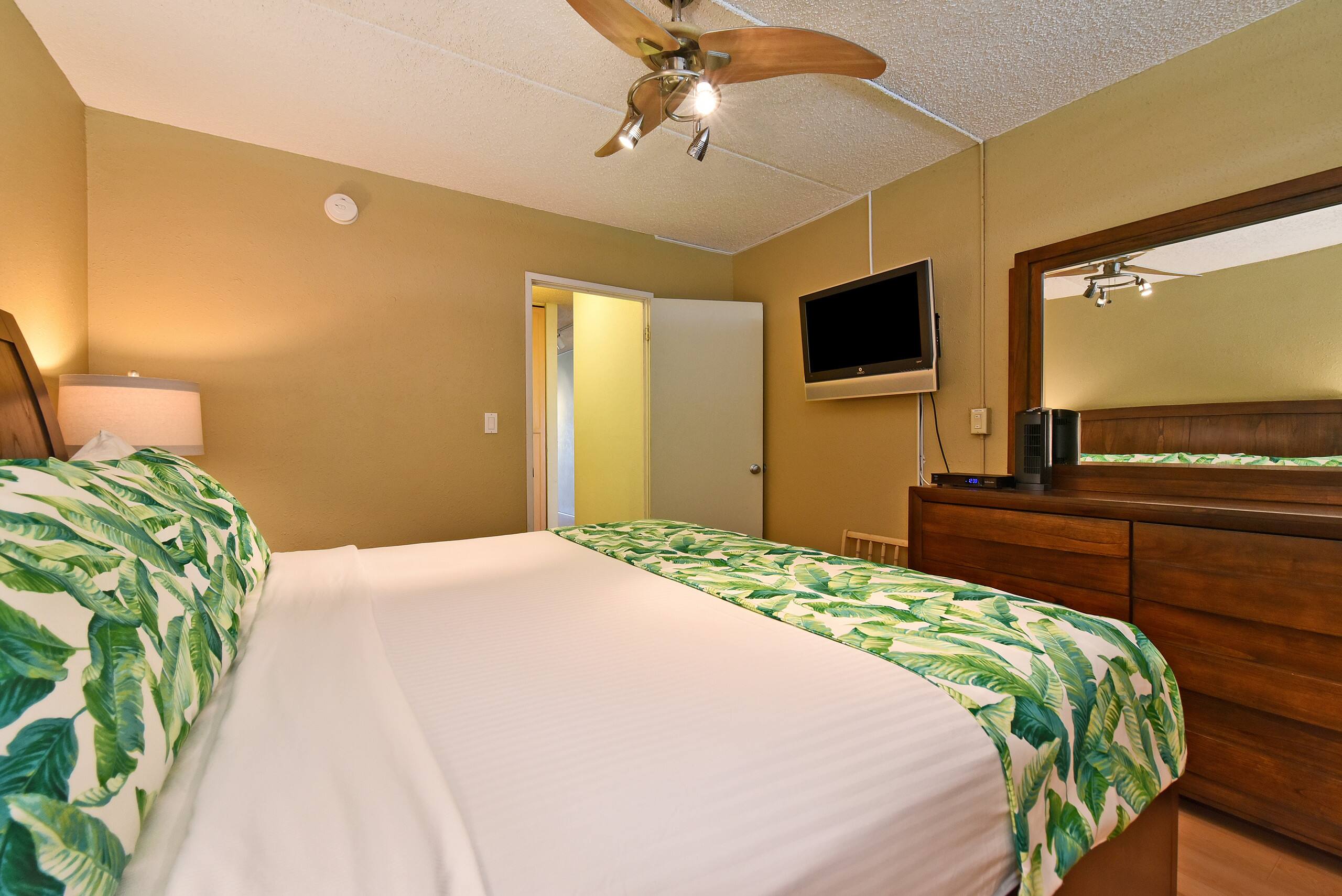 Condo in Kihei · ★4.58 · 1 bedroom · 2 beds · 1 private bath - Image 14