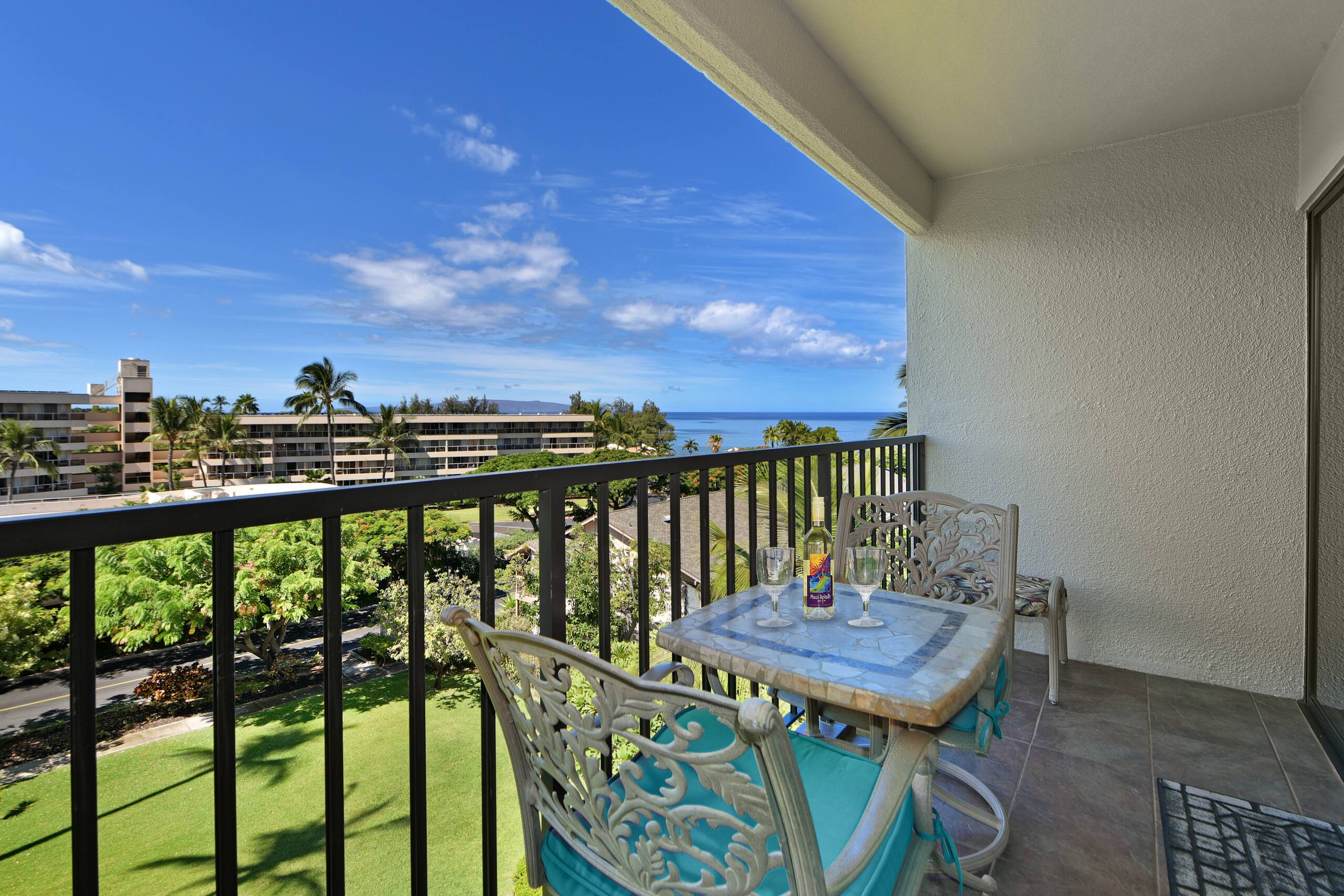 Condo in Kihei · ★4.58 · 1 bedroom · 2 beds · 1 private bath - Image 3