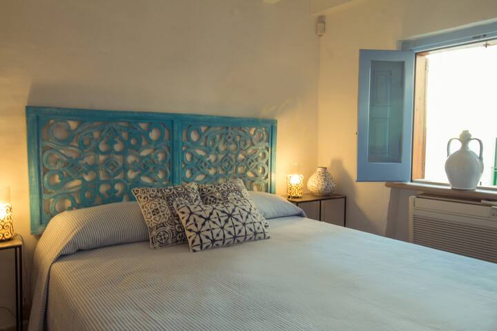 TD Casa Reina in the Historic Center with Terrace gallery image 4