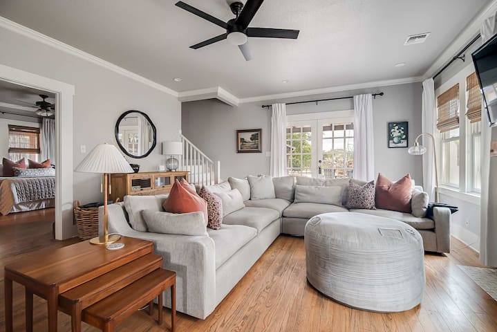 Porch Light Hospitality managed Airbnb listing 1