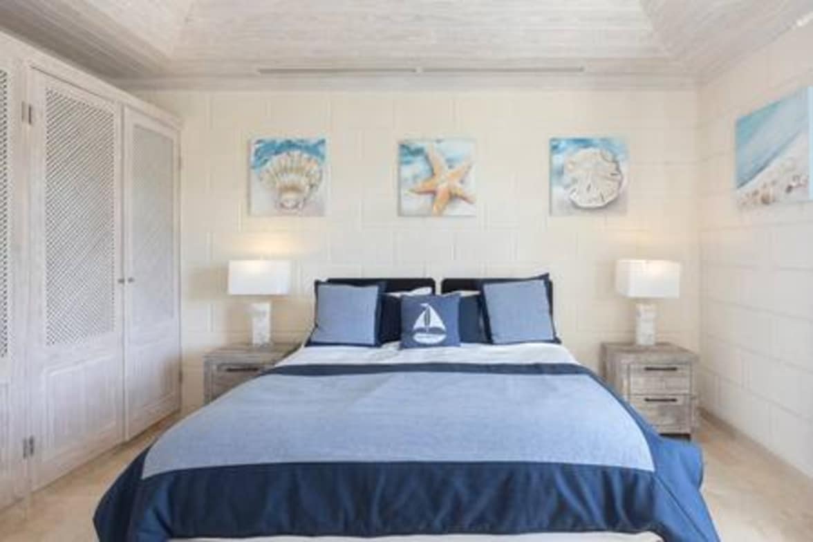 Twin or king size bed, depending on your preference, bedroom 4 has drive views, air conditioning, ceiling fan, private balcony, TV and a beautiful en suite shower room.
