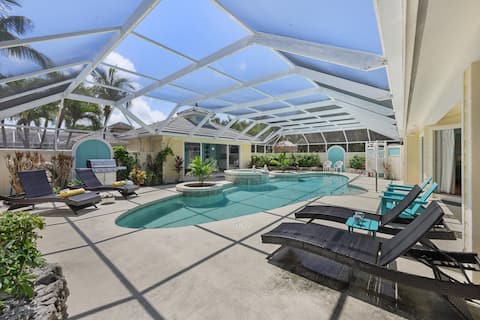 Private Home & Guesthouse | Courtyard, Pool & Spa