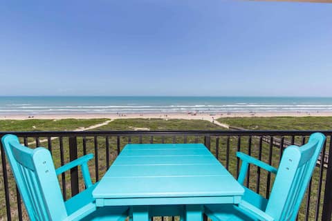 Seagull 502 - Charming Beachfront Condo