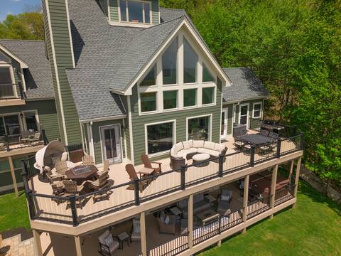 La Bella Vita | Amazing Lake Views, Upscale Decor