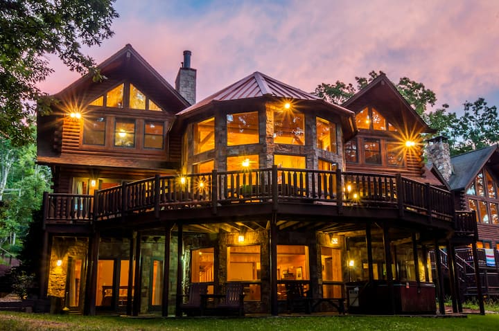 Grand Chestnut Lodge | Lakefront + Game Room! - Houses for Rent in