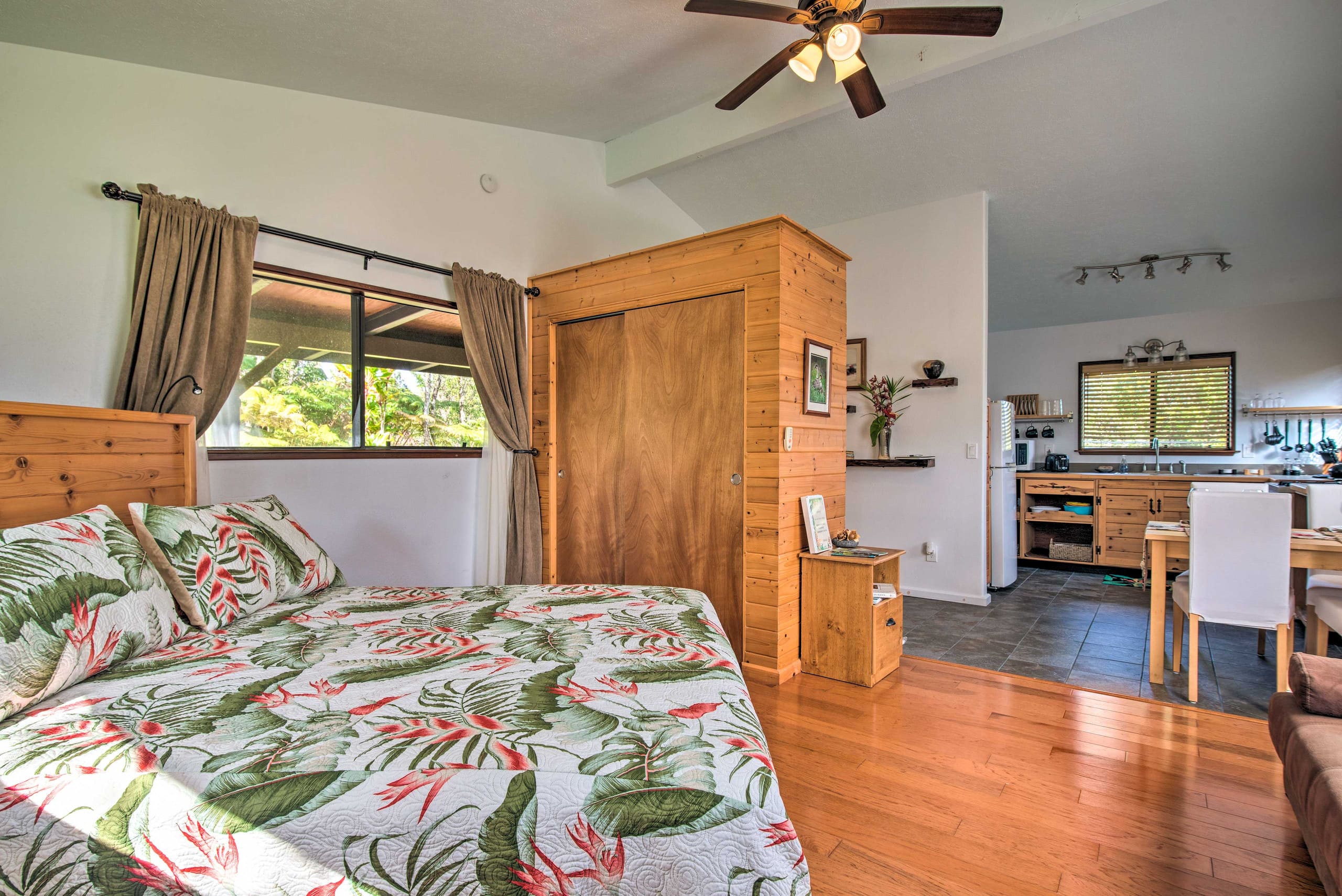 'Fern Cottage' Island Escape with Rainforest View! - Photo 12