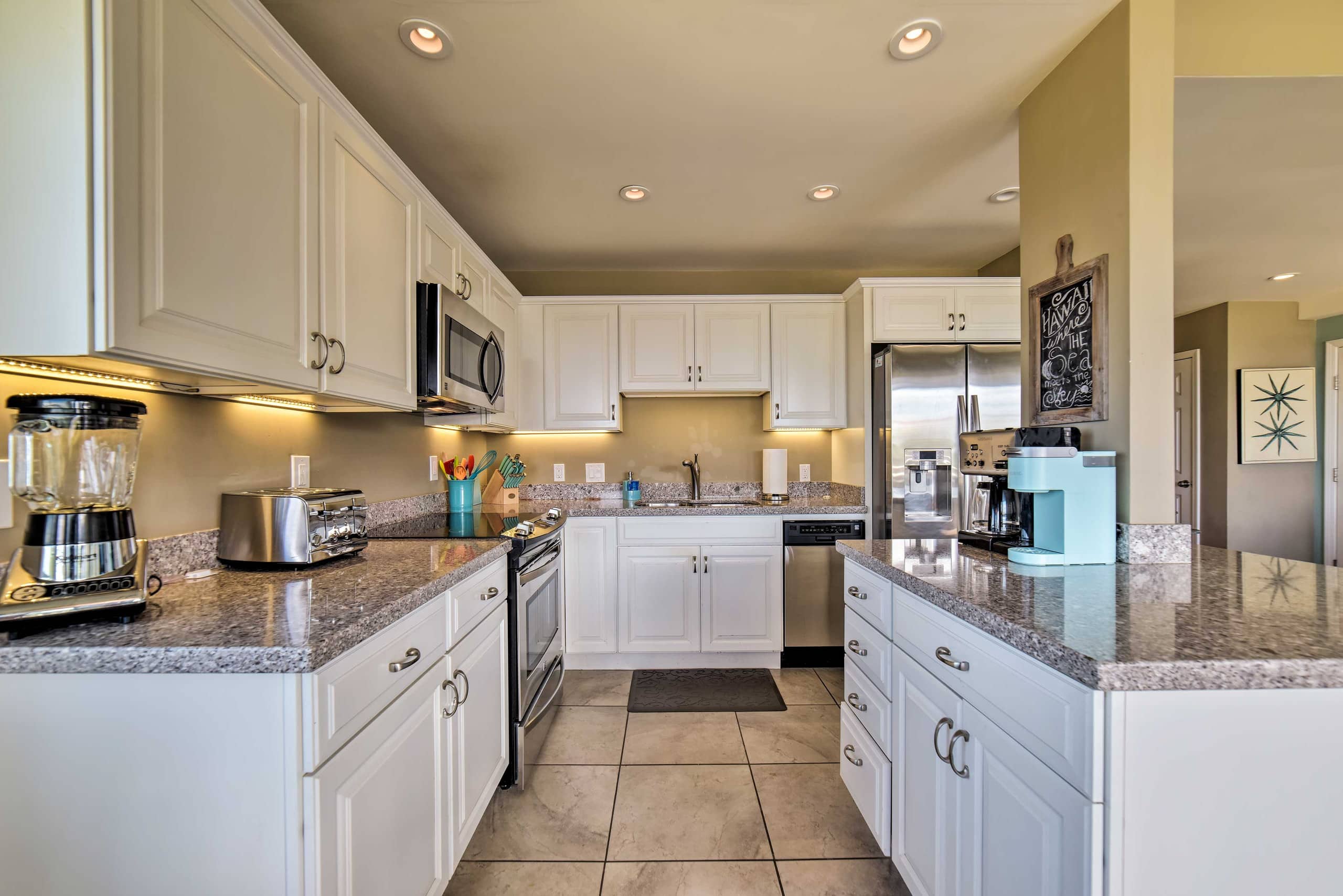 Condo in Kihei · ★4.6 · 2 bedrooms · 3 beds · 1 bath - Image 12