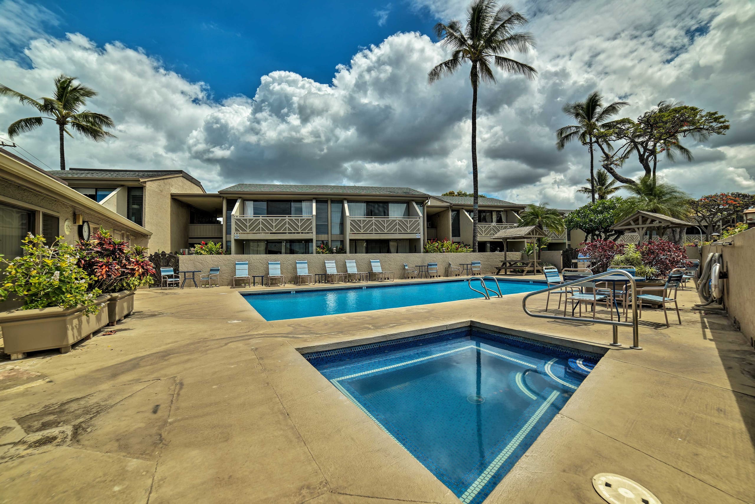 Condo in Kihei · ★4.6 · 2 bedrooms · 3 beds · 1 bath - Image 3