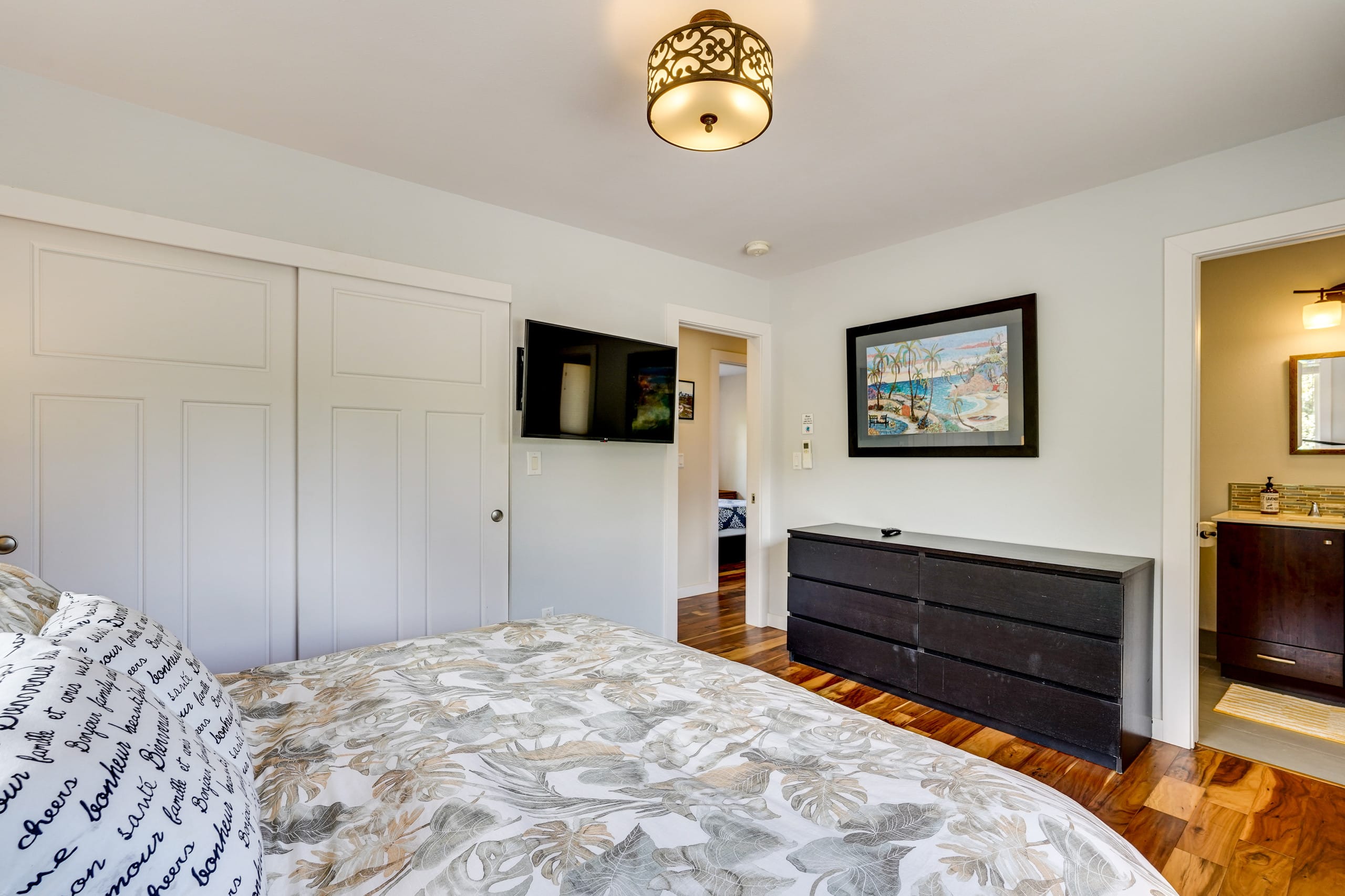 Home in Kailua-Kona · ★4.86 · 3 bedrooms · 3 beds · 2 shared baths - Image 13