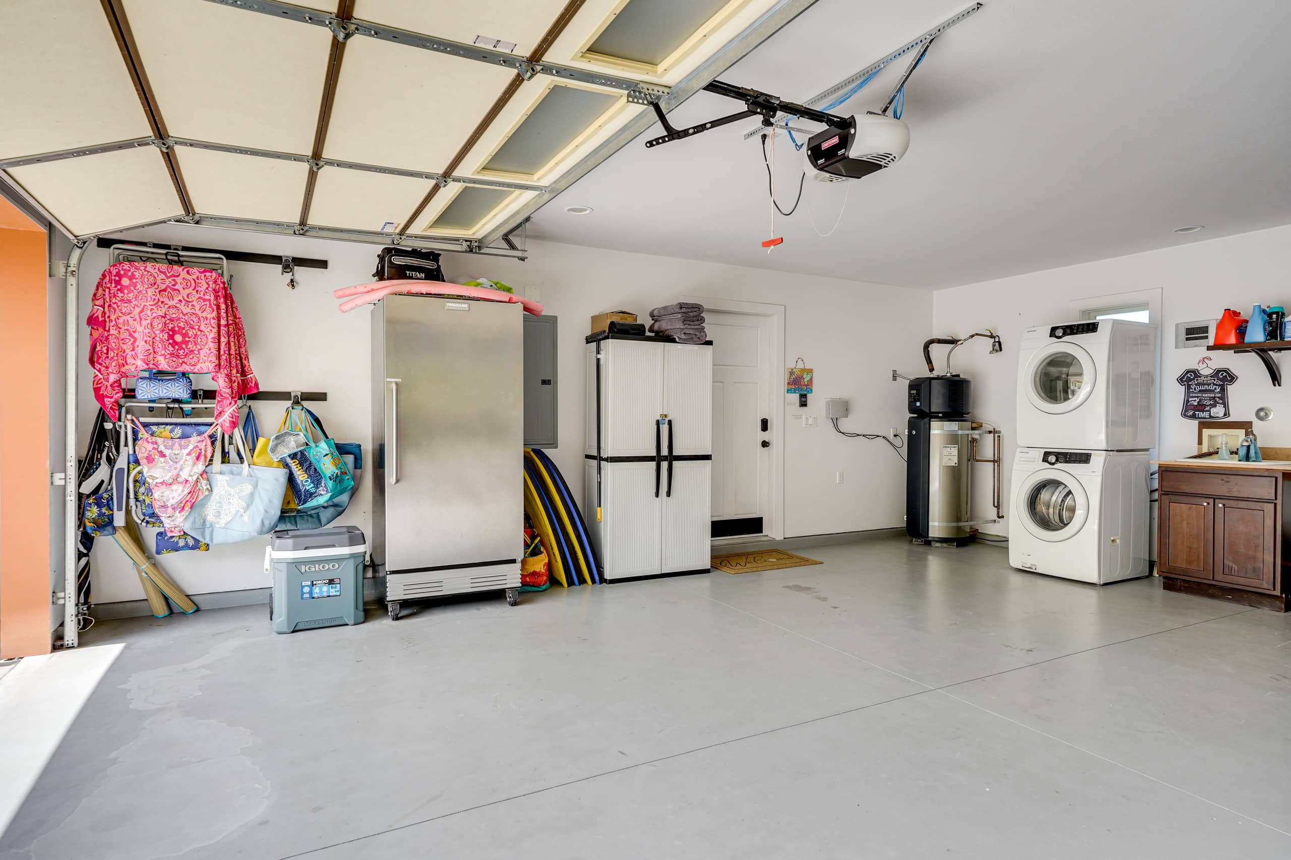 Home in Kailua-Kona · ★4.86 · 3 bedrooms · 3 beds · 2 shared baths - Image 20