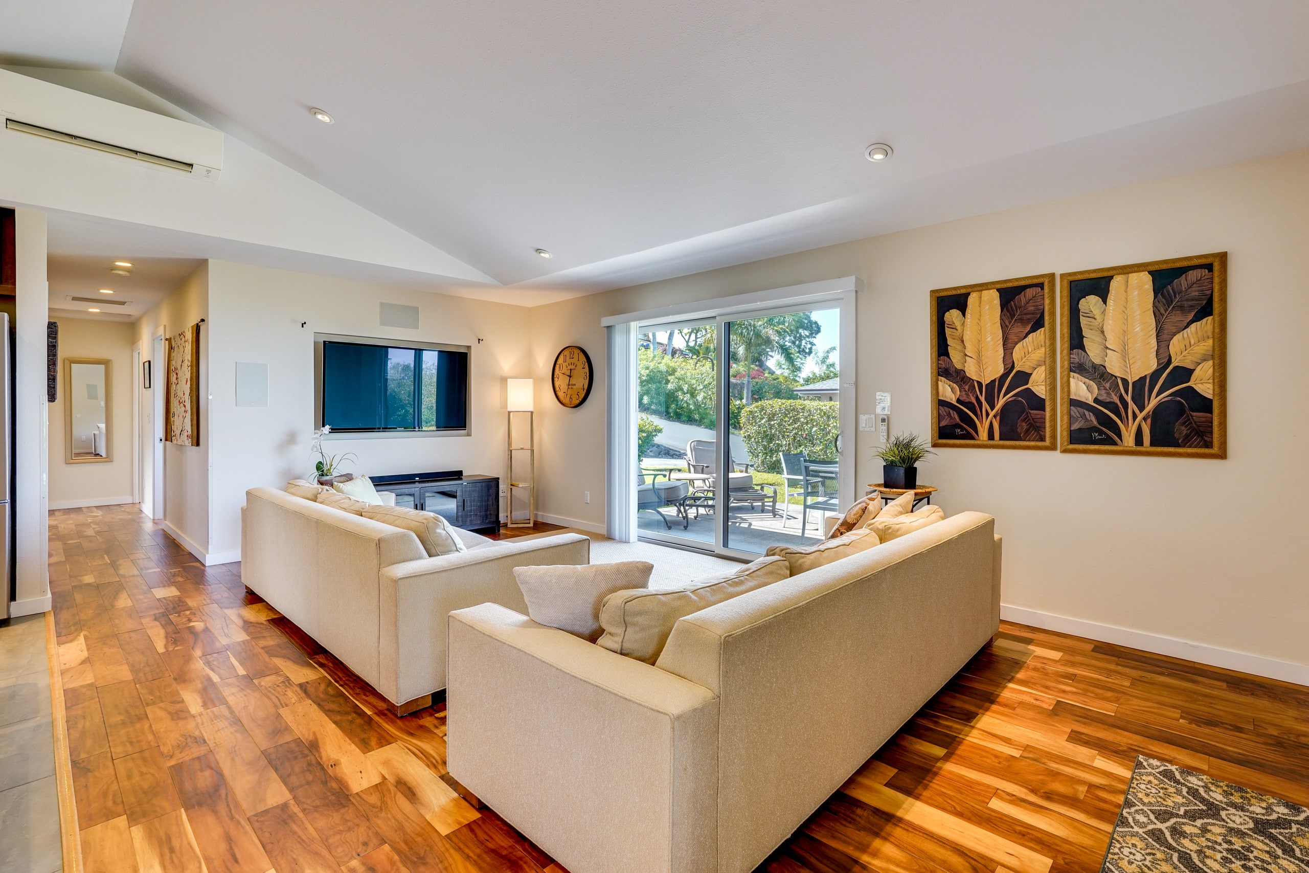 Home in Kailua-Kona · ★4.86 · 3 bedrooms · 3 beds · 2 shared baths - Image 4