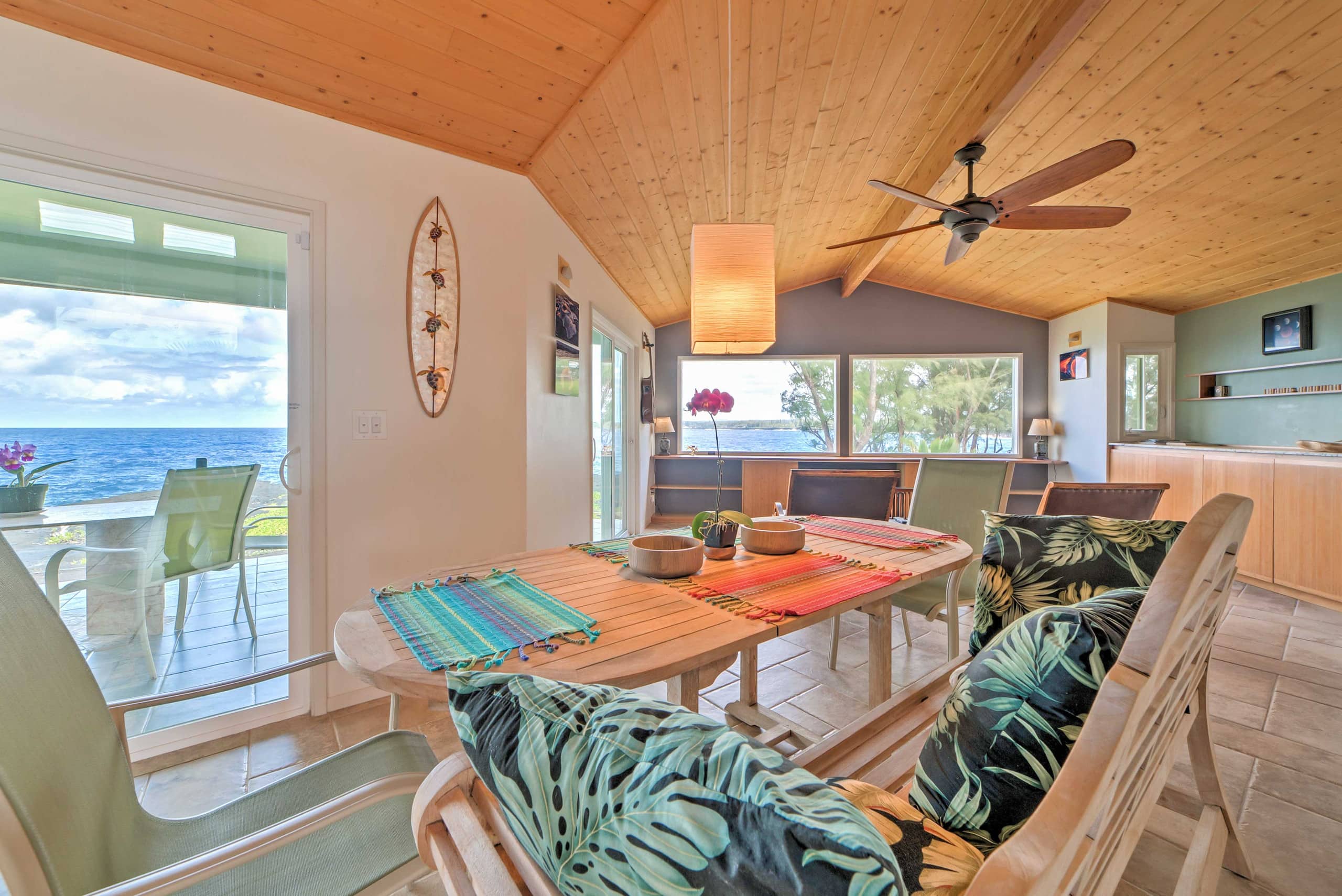 Home in Keaau · ★4.62 · 2 bedrooms · 2 beds · 2 baths - Image 6