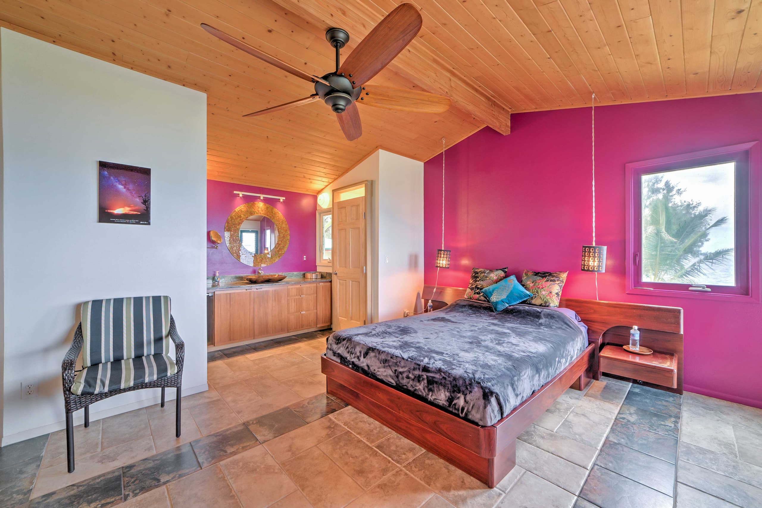 Home in Keaau · ★4.62 · 2 bedrooms · 2 beds · 2 baths - Image 11