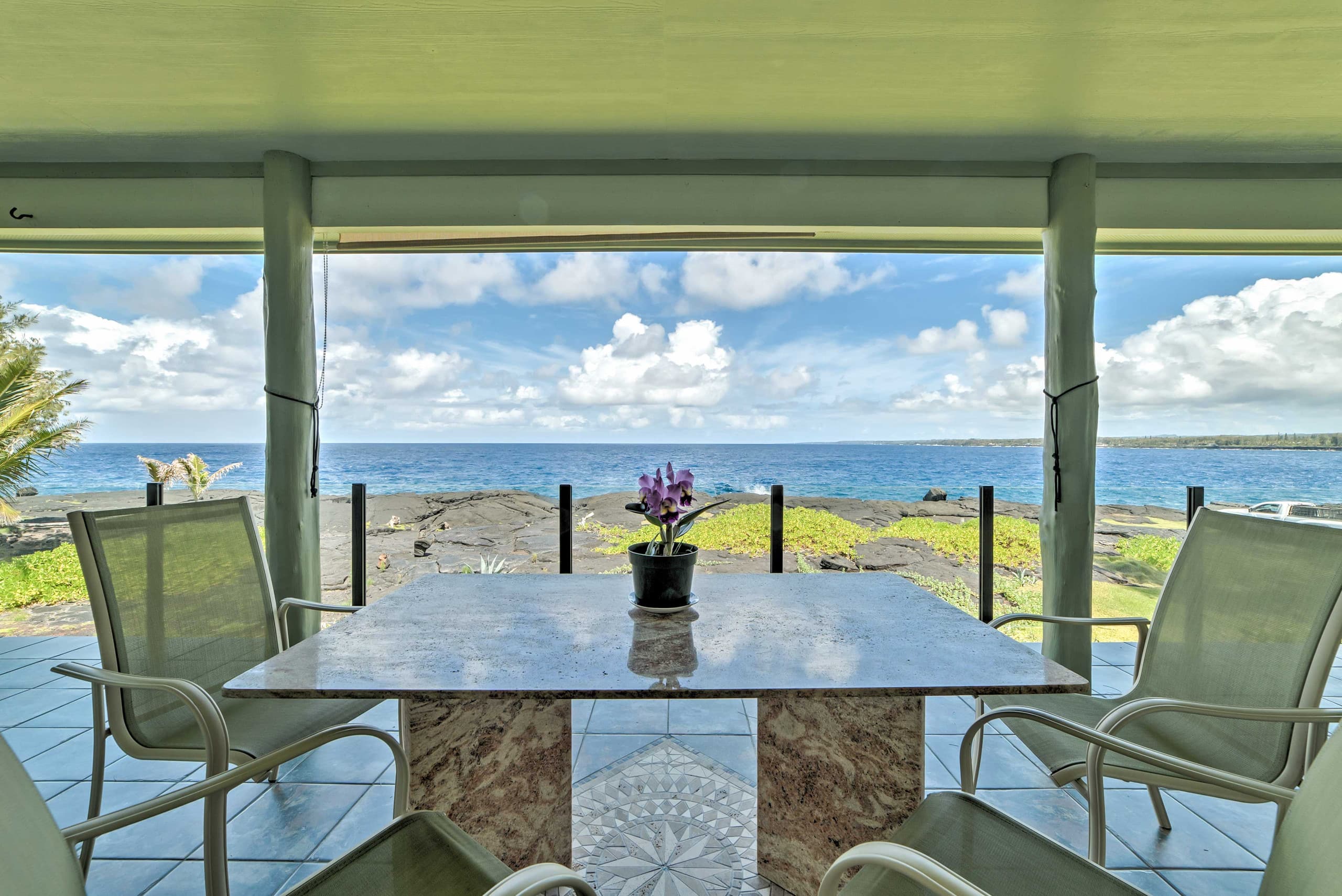 Home in Keaau · ★4.62 · 2 bedrooms · 2 beds · 2 baths - Image 1