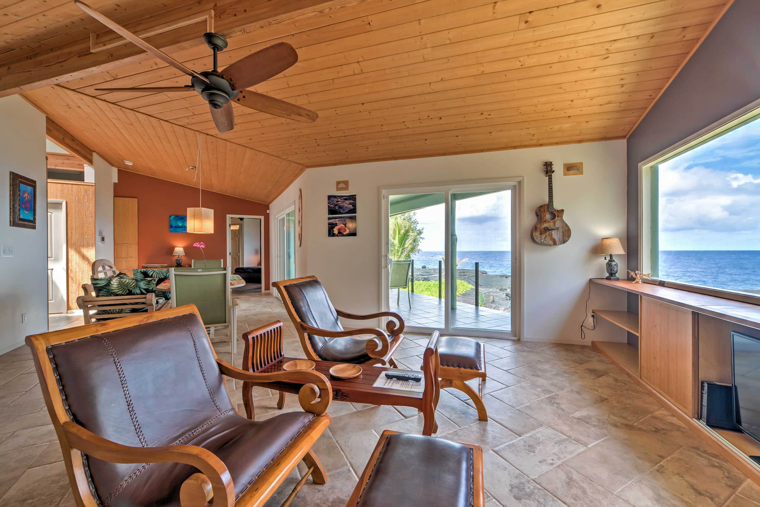 Home in Keaau · ★4.62 · 2 bedrooms · 2 beds · 2 baths - Image 5