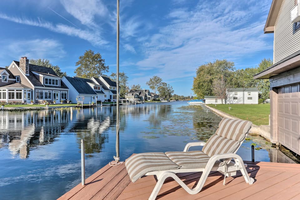 Waterfront Syracuse Home: Deck, Fire Pit & Kayaks — foto 1