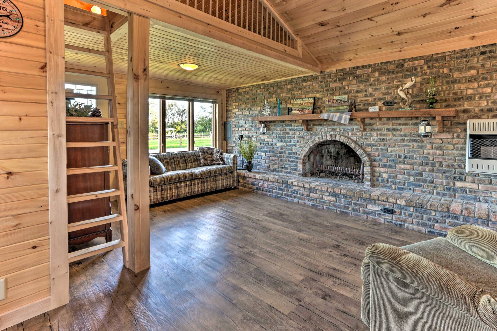 Waterfront Syracuse Home: Deck, Fire Pit & Kayaks — foto 3