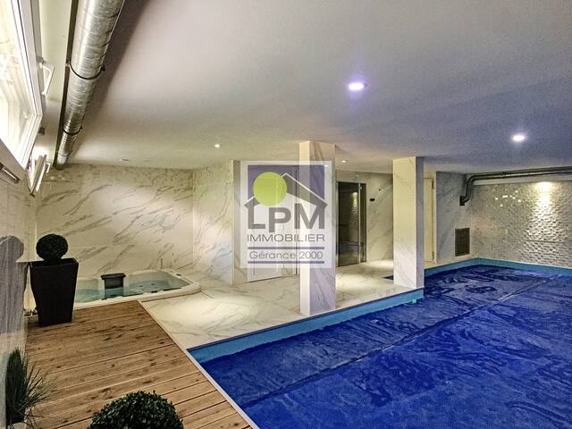 Chalet 4.5 pieces with Swimming pool and hammam gallery image 4