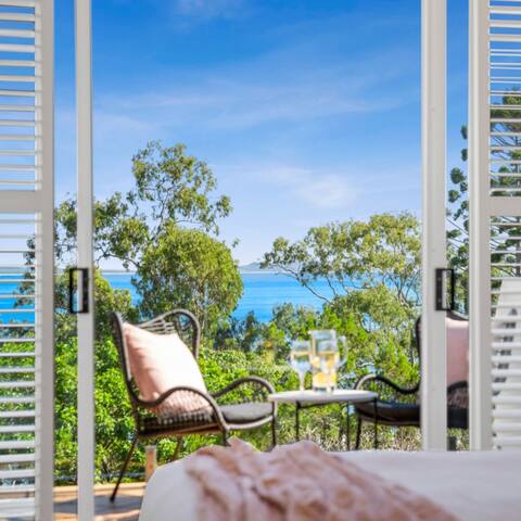 Spectacular Penthouse in Little Cove Noosa Heads