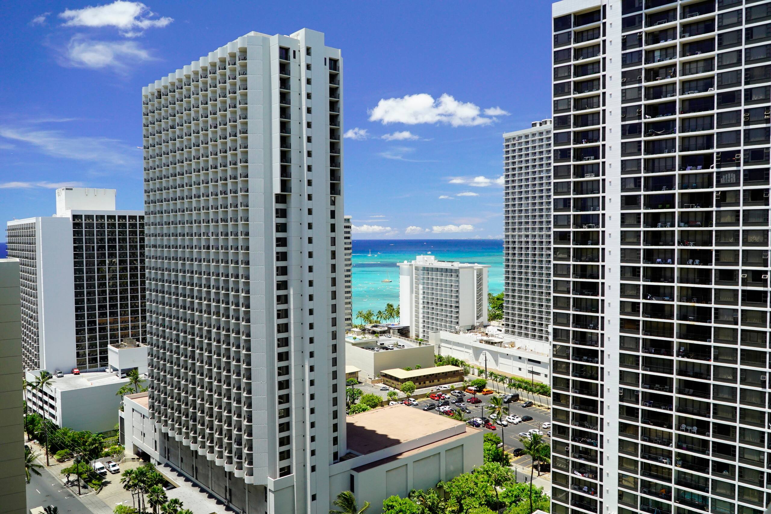 Condo in Honolulu · ★4.67 · 1 bedroom · 2 beds · 1 private bath - Image 21