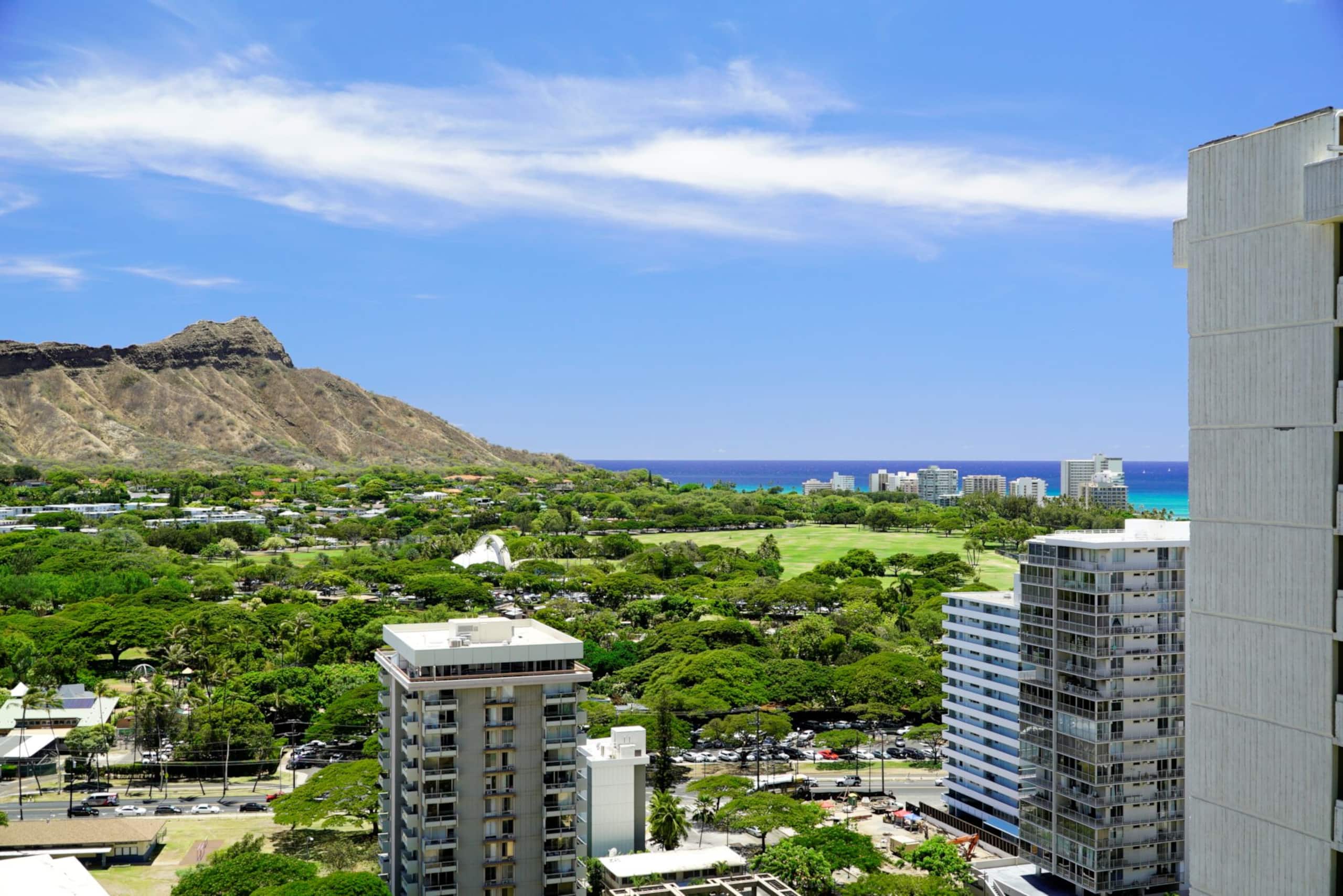 Condo in Honolulu · ★4.67 · 1 bedroom · 2 beds · 1 private bath - Image 1
