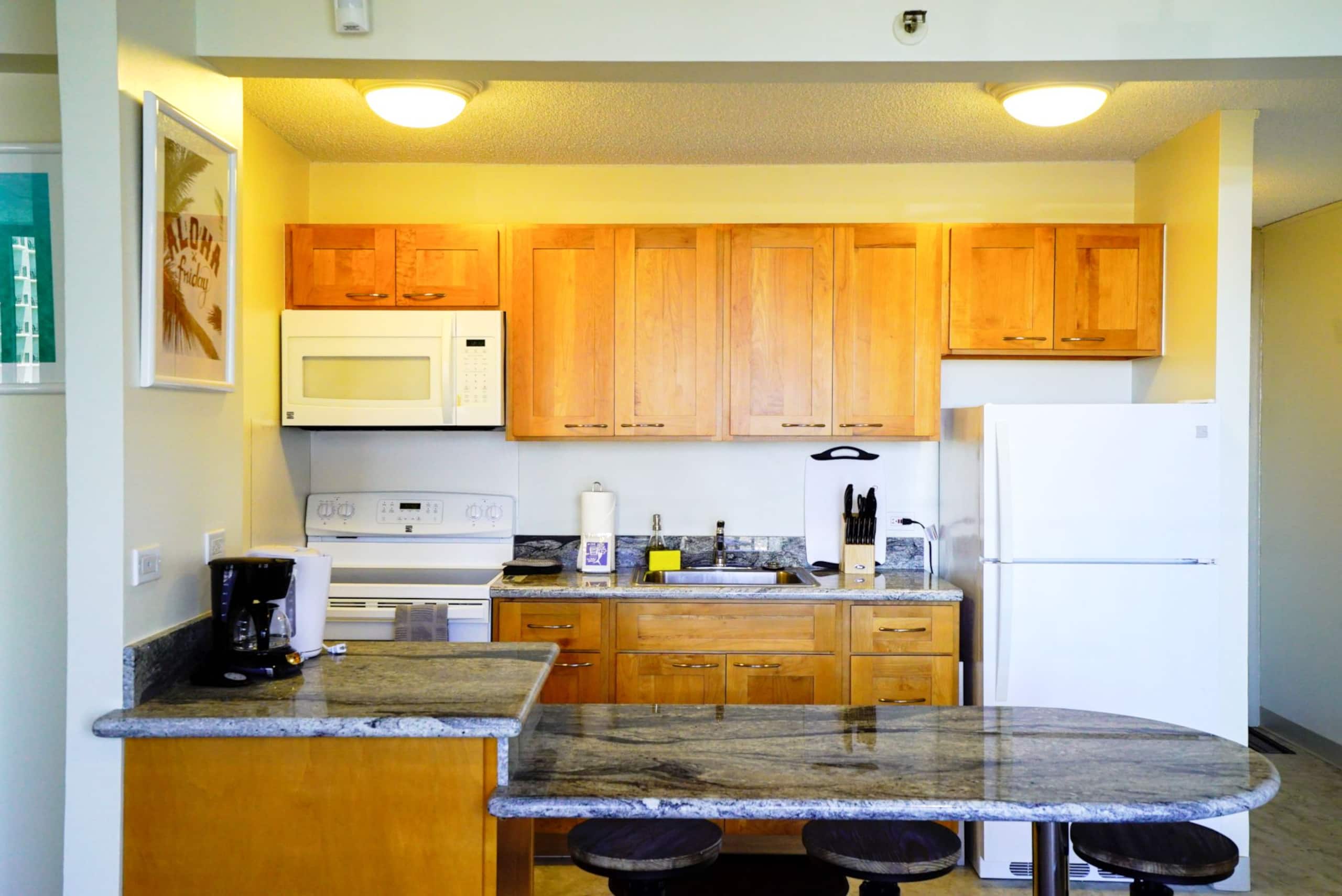 Condo in Honolulu · ★4.67 · 1 bedroom · 2 beds · 1 private bath - Image 22