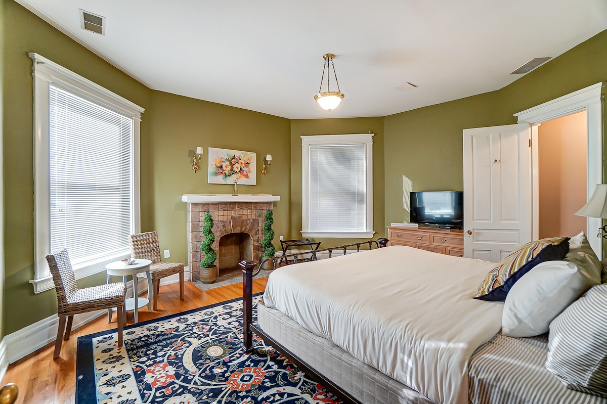 ห้องนอนใหญ่บนชั้น 2 2