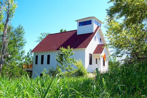 Schoolhouse Lake Retreat w/ Free Pontoon