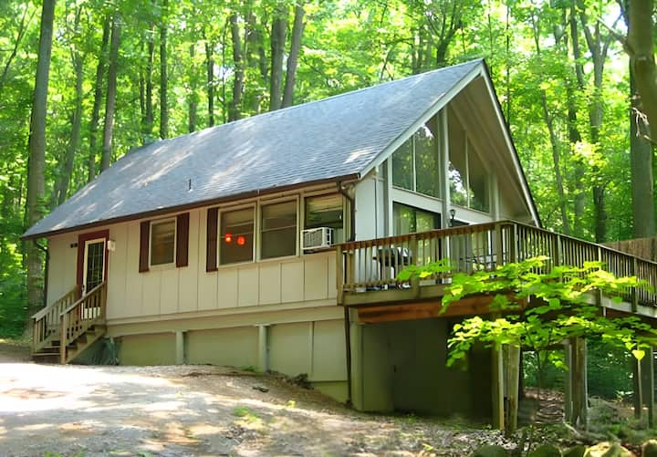 Bedrooms 2, Bathrooms 1, Sleeps 4 - Virginia