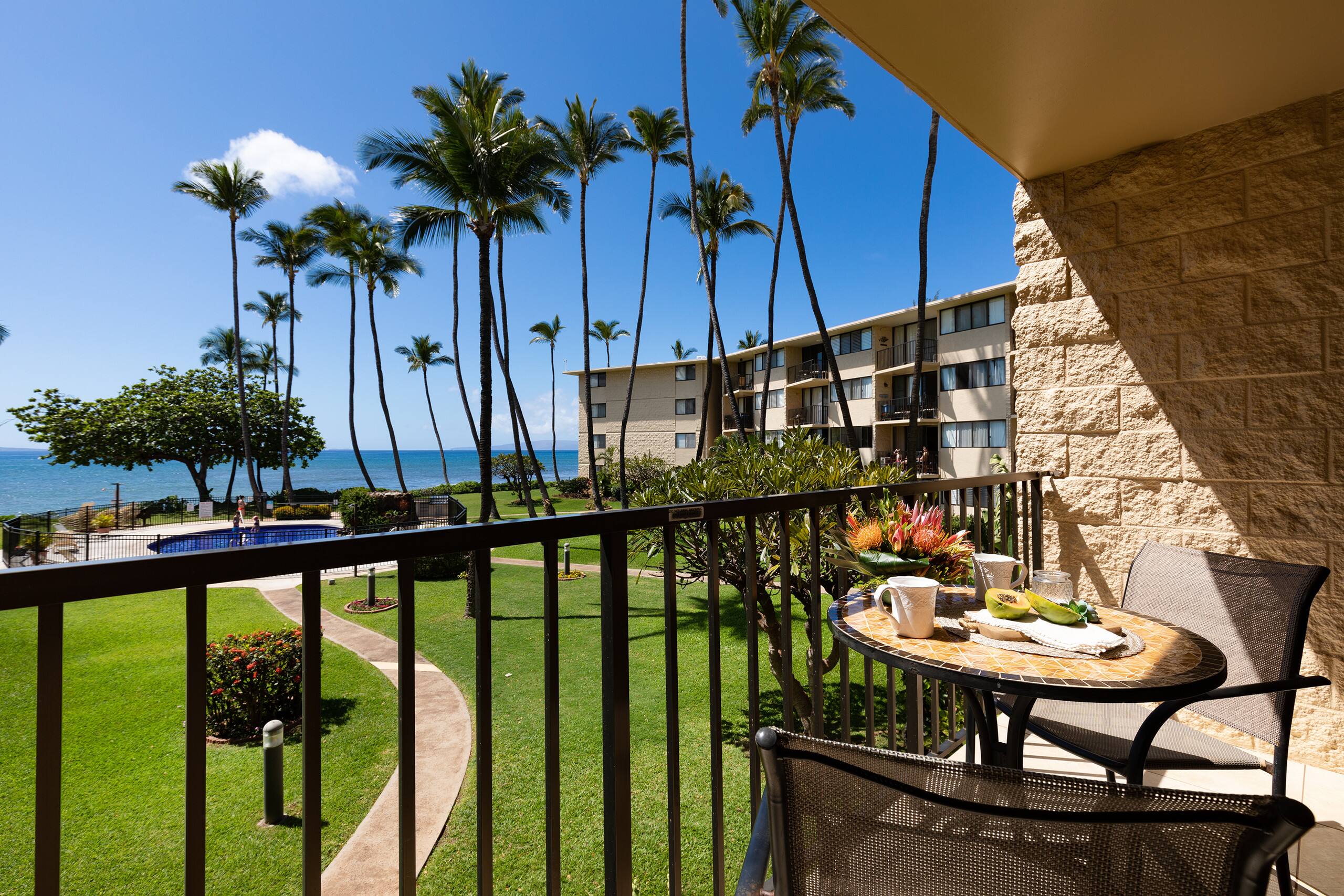 Condo in Wailuku · ★4.67 · 2 bedrooms · 3 beds · 2 baths - Image 3