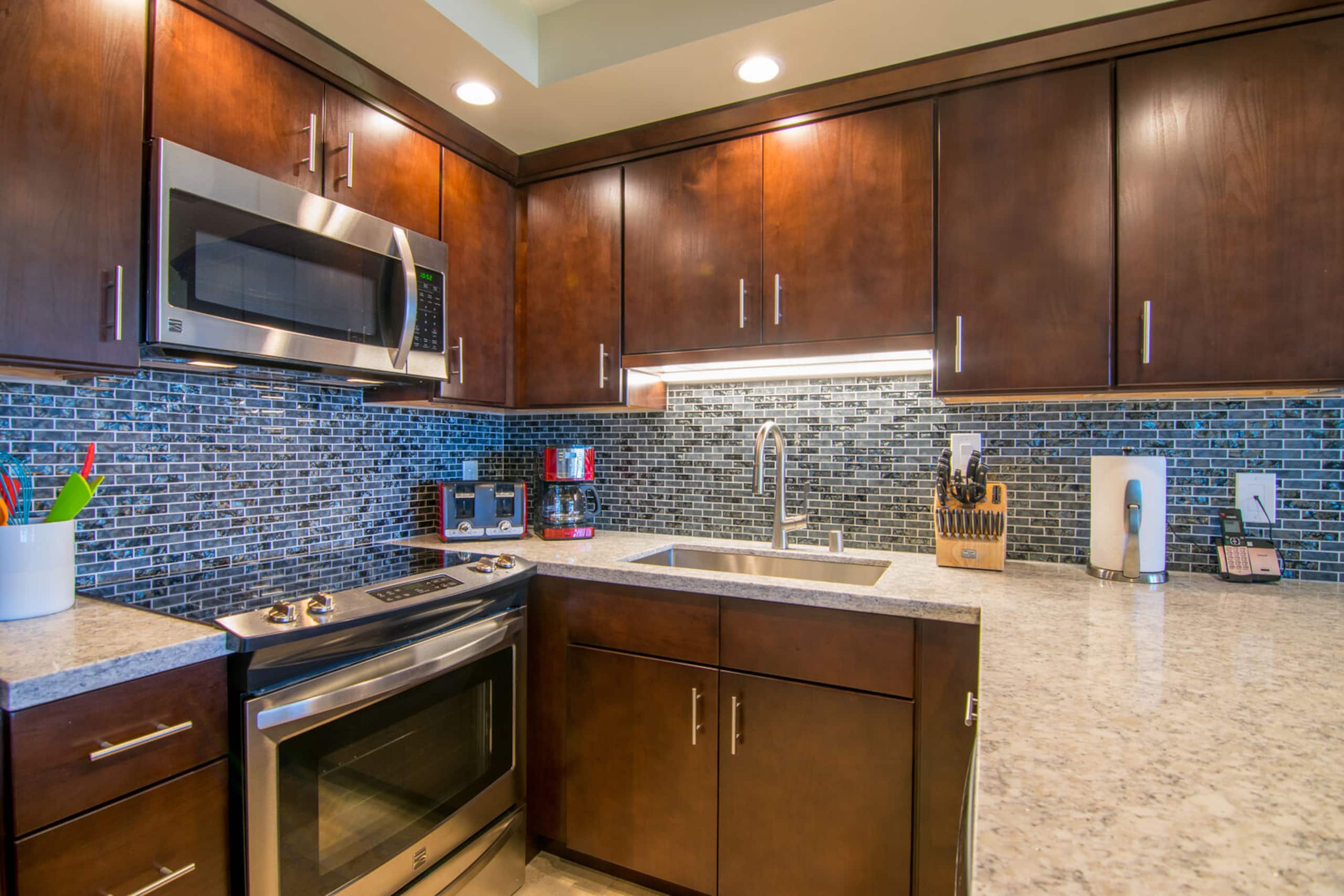 Condo in Lahaina · ★4.78 · 1 bedroom · 1 bed · 1 private bath - Image 12