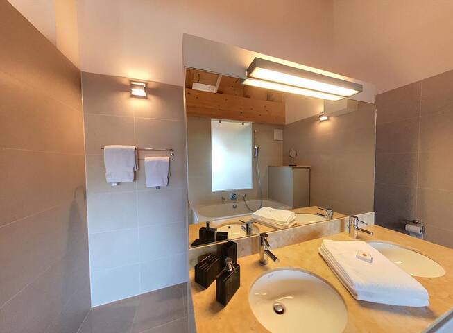 Superbe appartement (3 chambres) de standing ave gallery image 4