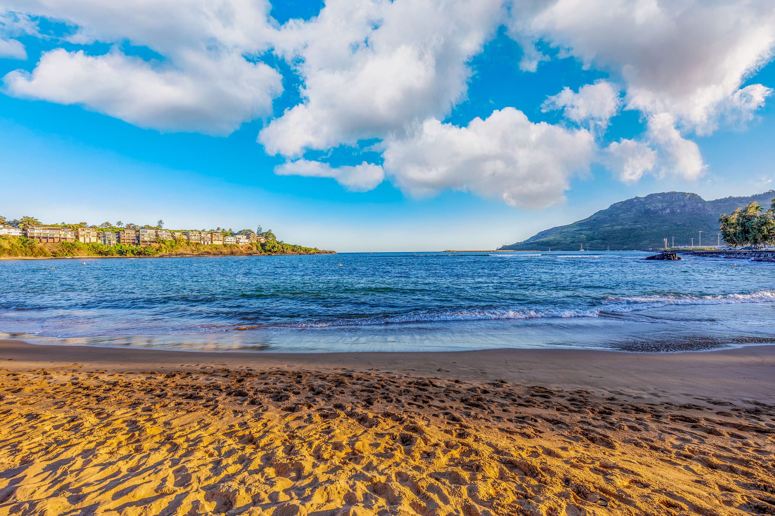 Condo in Lihue · ★4.85 · 2 bedrooms · 2 beds · 1.5 shared baths - Image 3