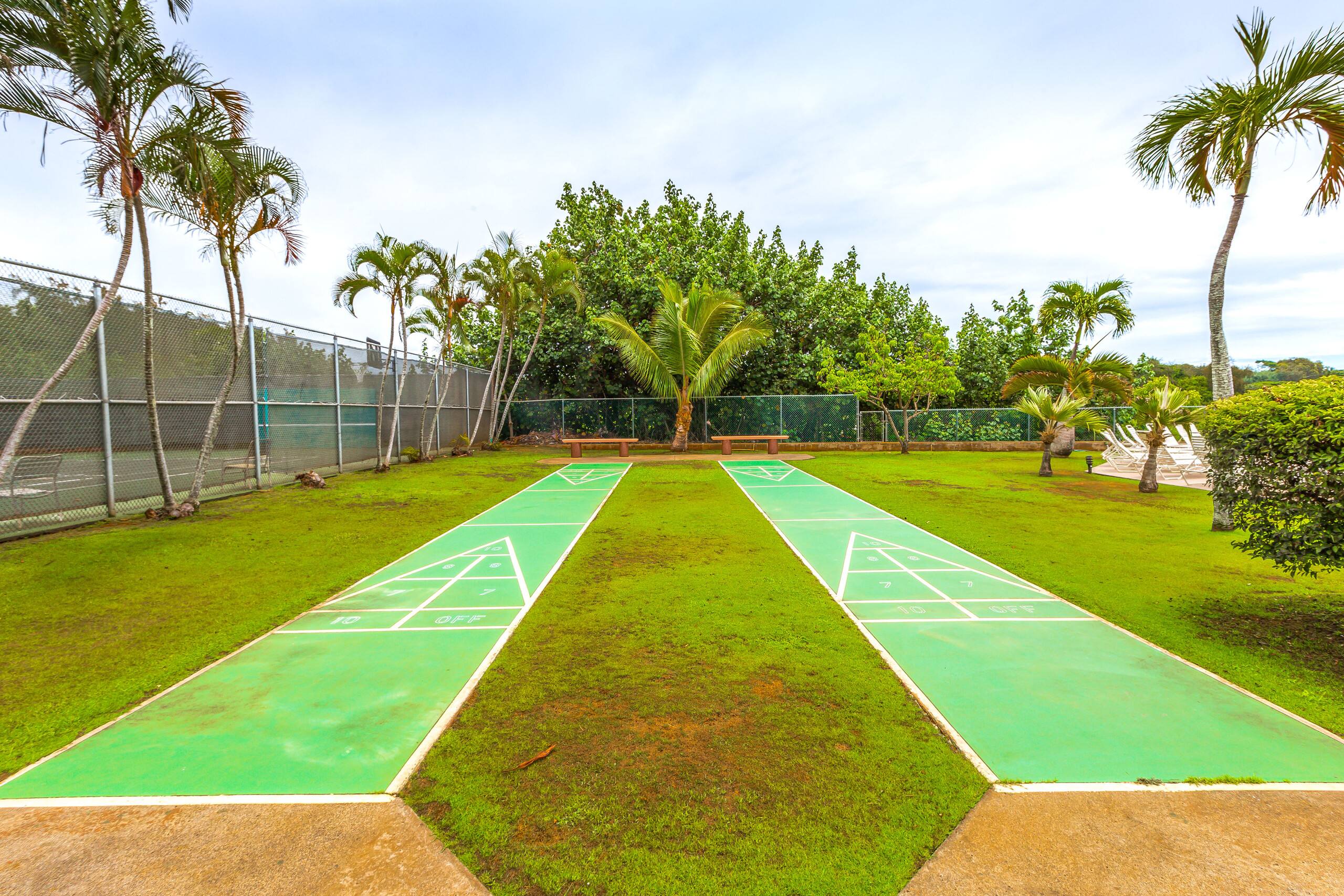 Condo in Lihue · ★4.85 · 2 bedrooms · 2 beds · 1.5 shared baths - Image 22