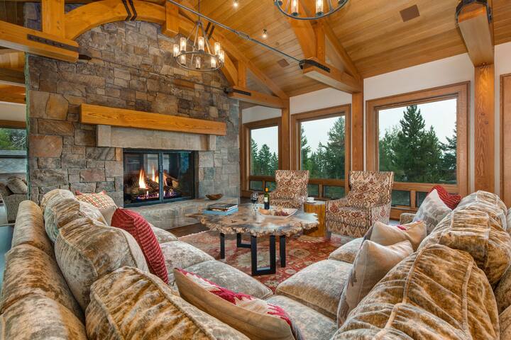 Abode Luxury Rentals managed Airbnb listing 2