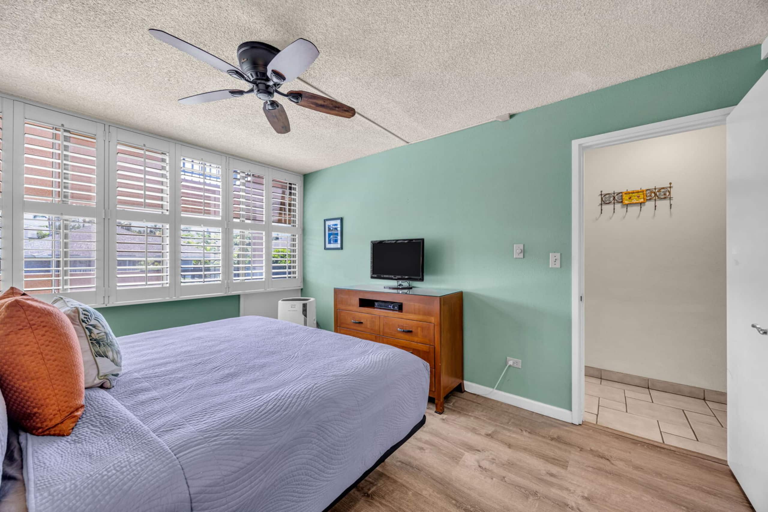 Condo in Kihei · ★4.67 · 1 bedroom · 2 beds · 2 baths - Image 28
