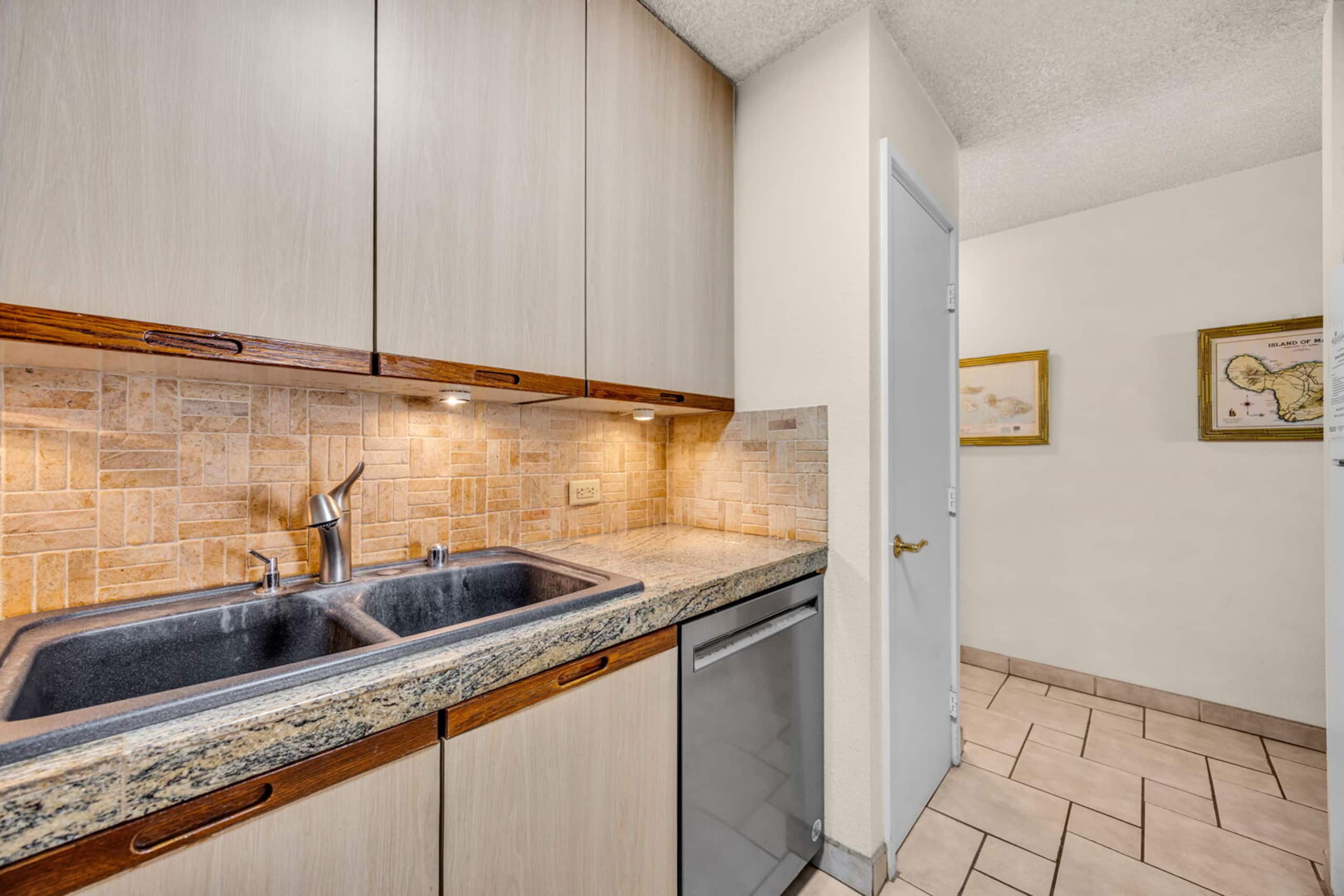 Condo in Kihei · ★4.67 · 1 bedroom · 2 beds · 2 baths - Image 21