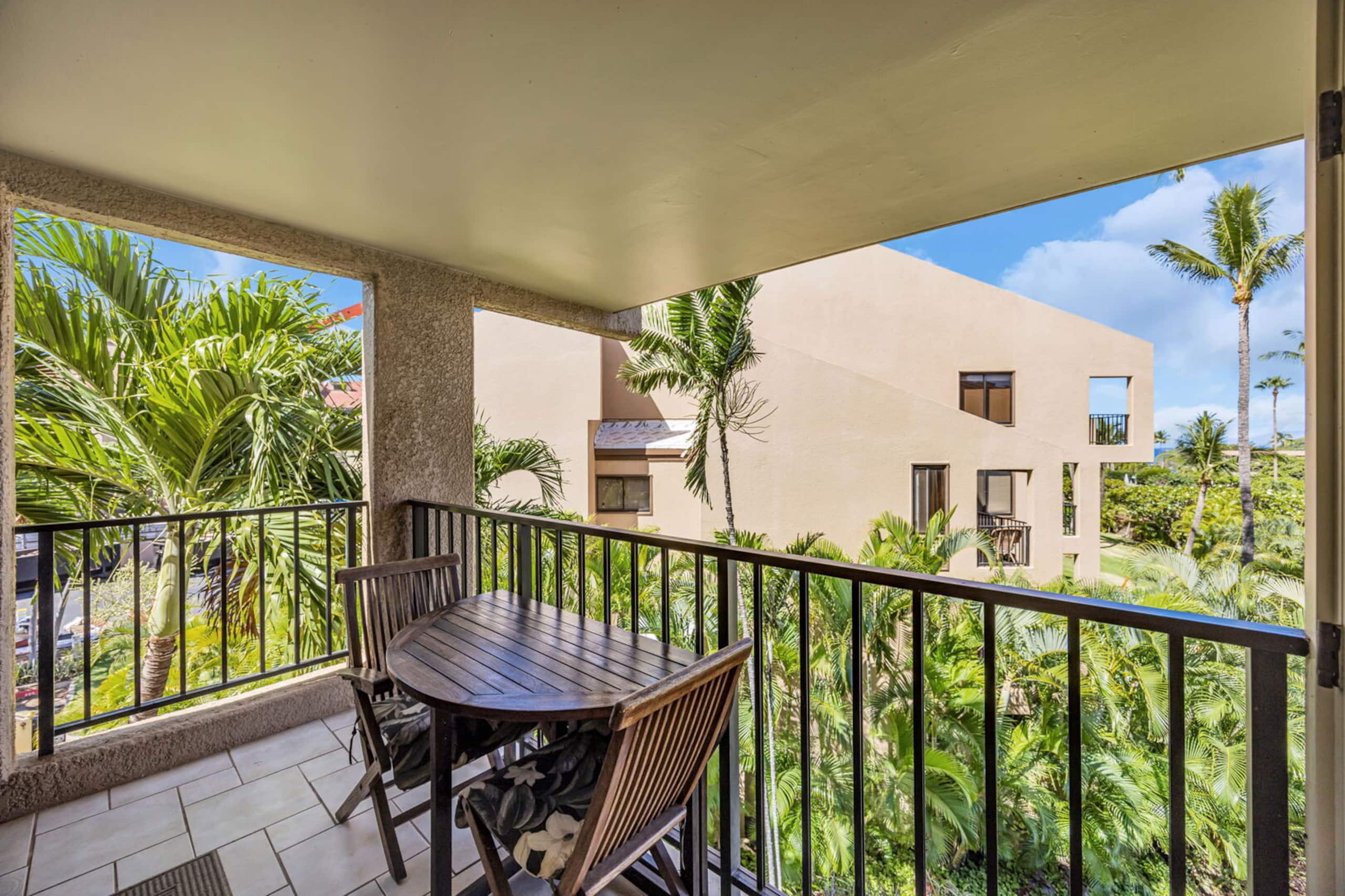 Condo in Kihei · ★4.67 · 1 bedroom · 2 beds · 2 baths - Image 7