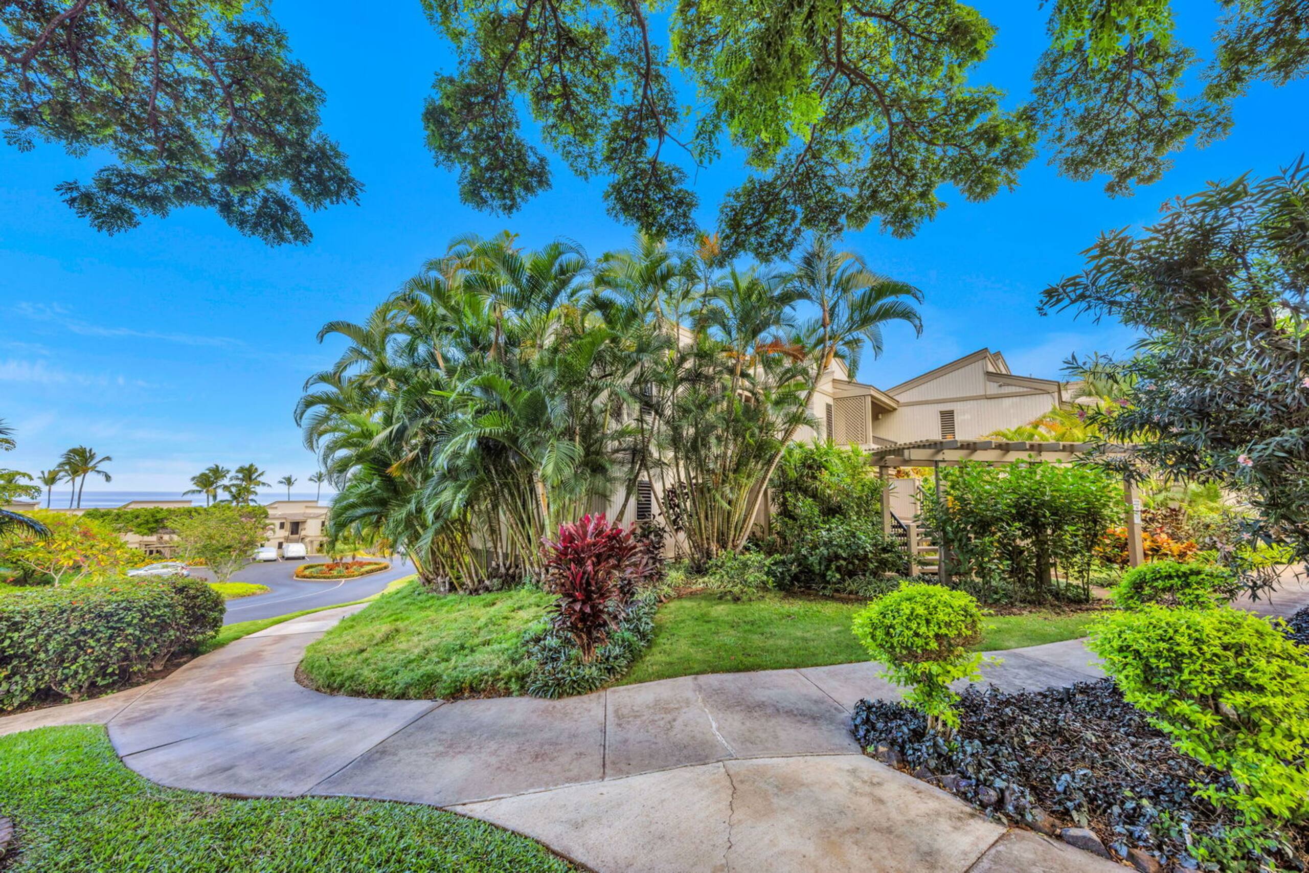 Condo in Kihei · ★4.33 · 2 bedrooms · 4 beds · 2 baths - Image 42