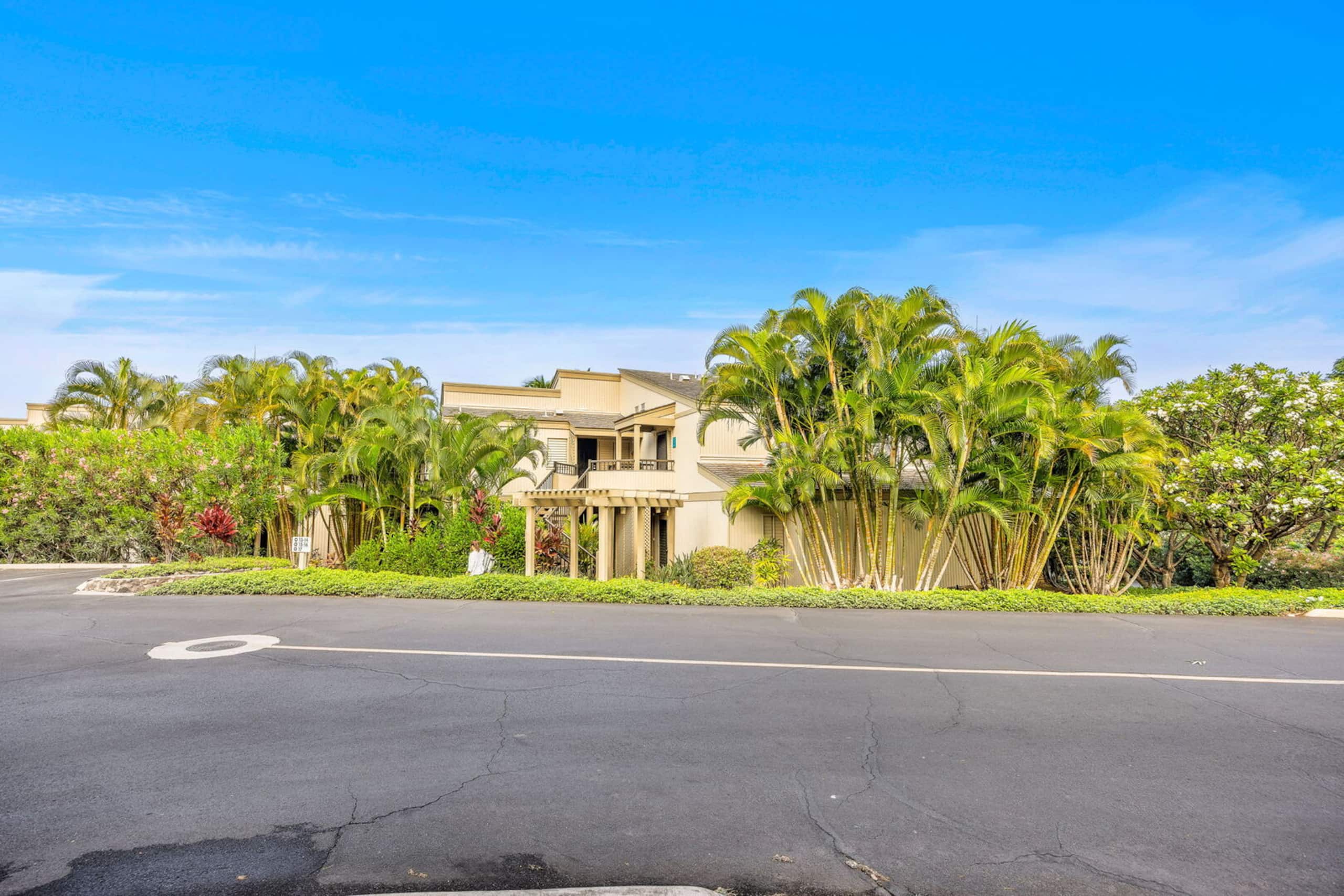 Condo in Kihei · ★4.33 · 2 bedrooms · 4 beds · 2 baths - Image 38