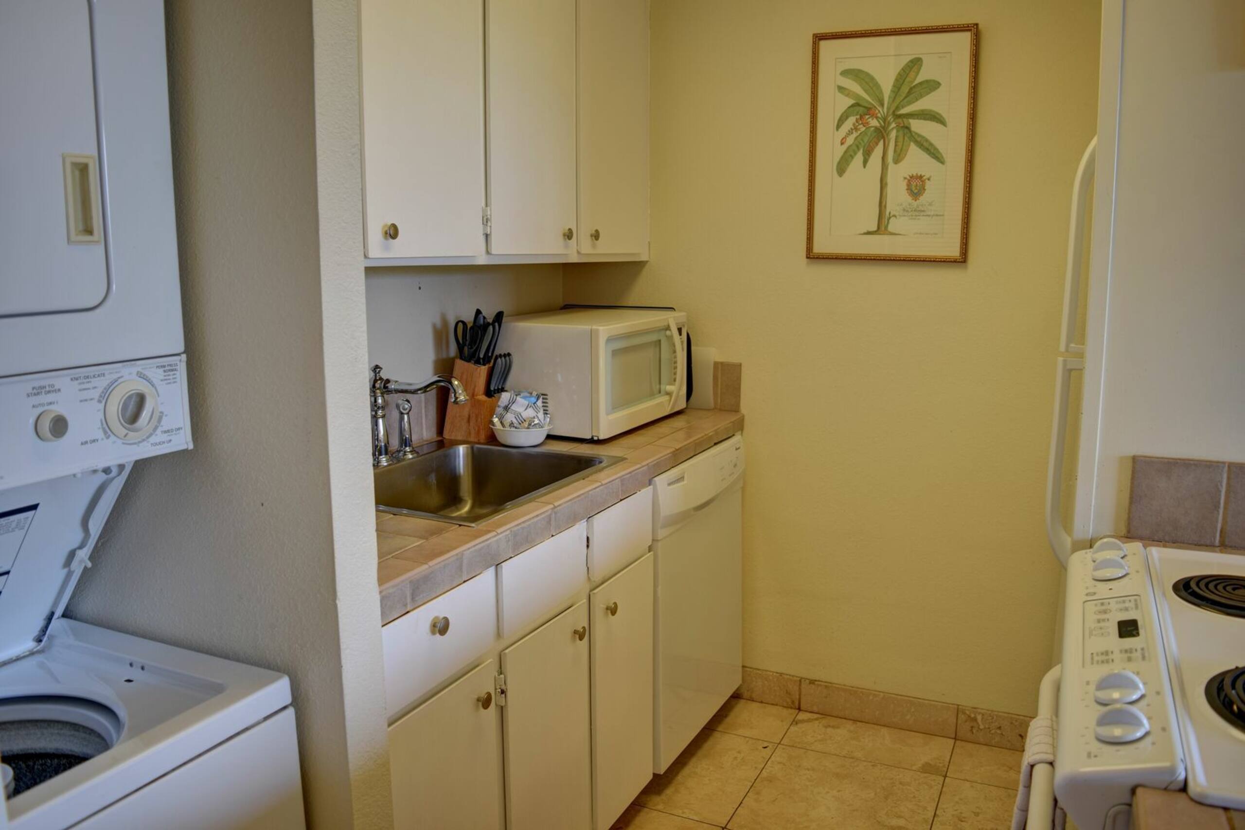 Condo in Kihei · ★4.6 · 1 bedroom · 1 bed · 1 bath - Image 5