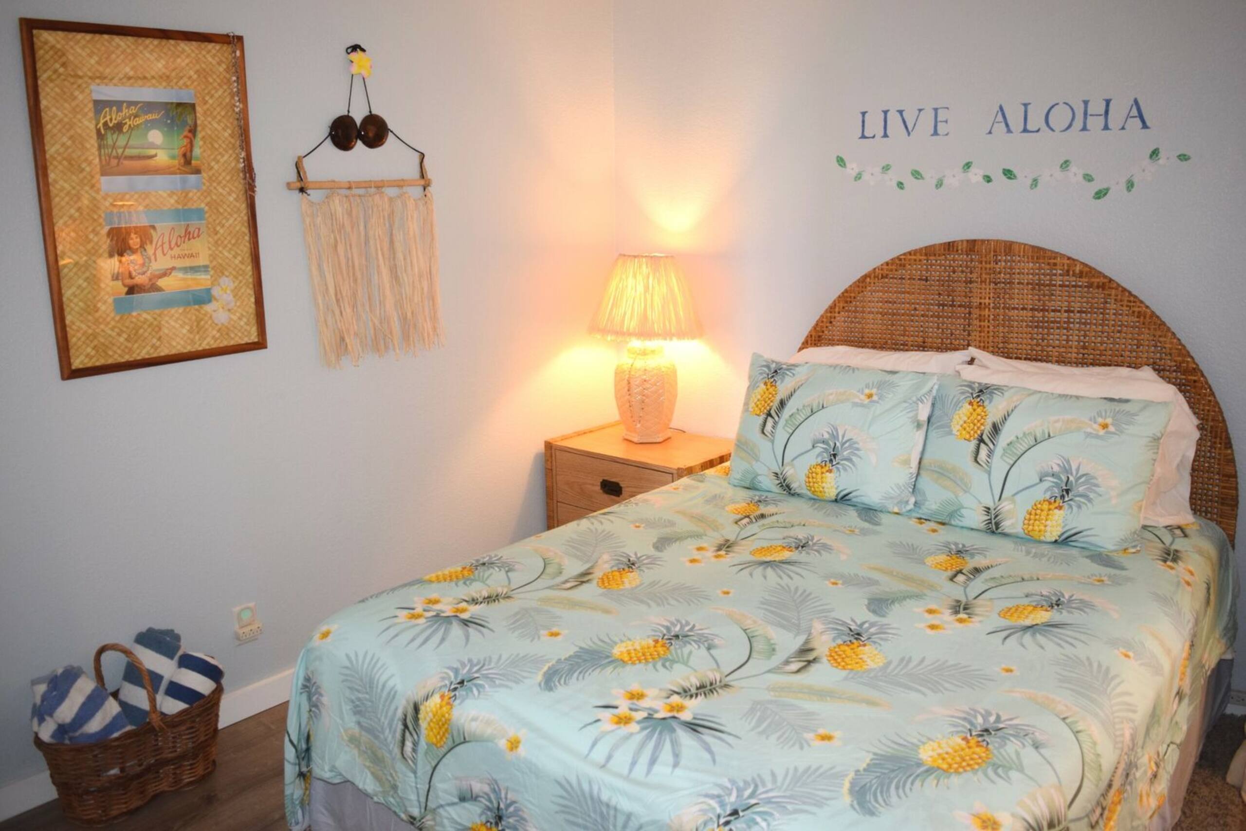 Condo in Kihei · ★5.0 · 1 bedroom · 2 beds · 1 private bath - Image 11