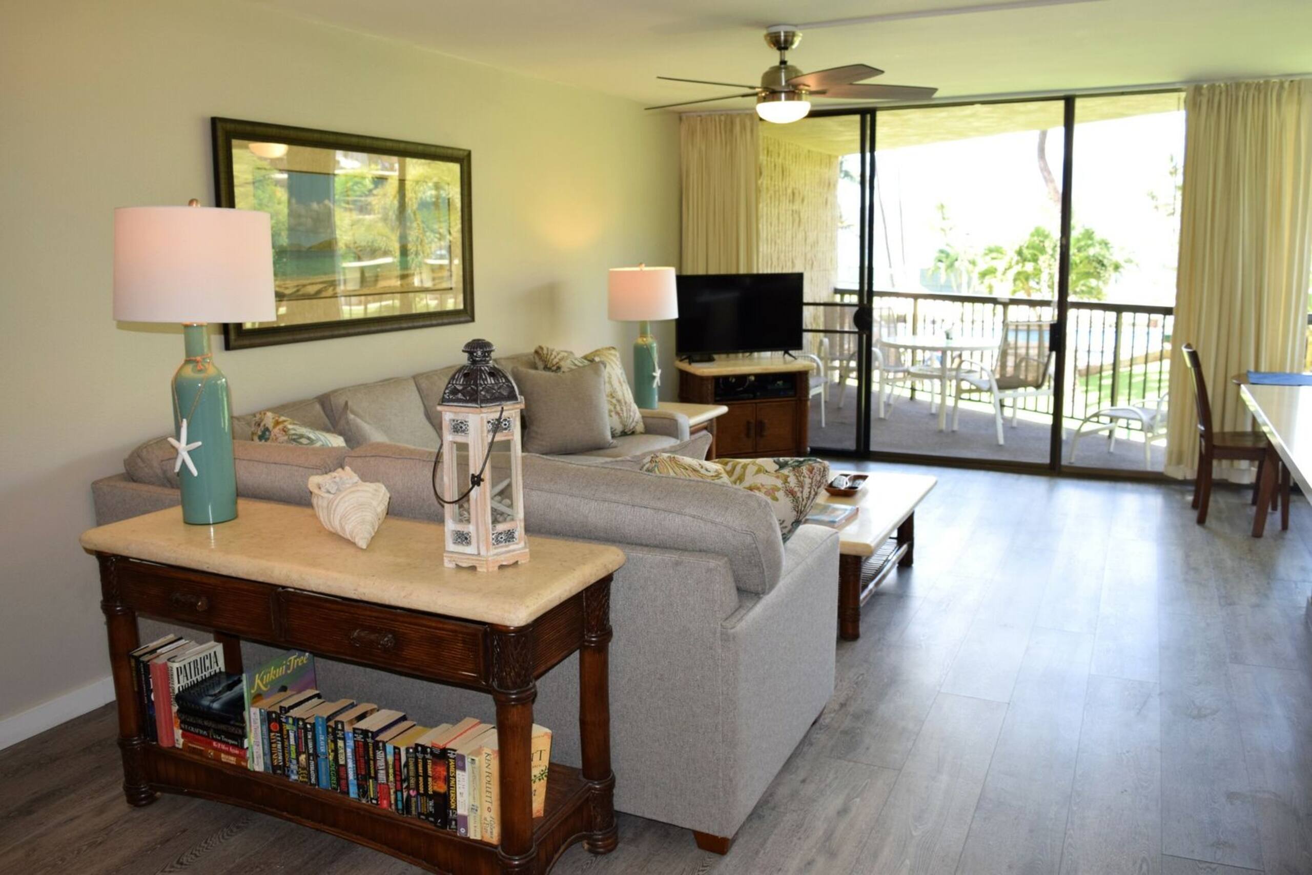Condo in Kihei · ★4.64 · 2 bedrooms · 4 beds · 2 baths - Image 2
