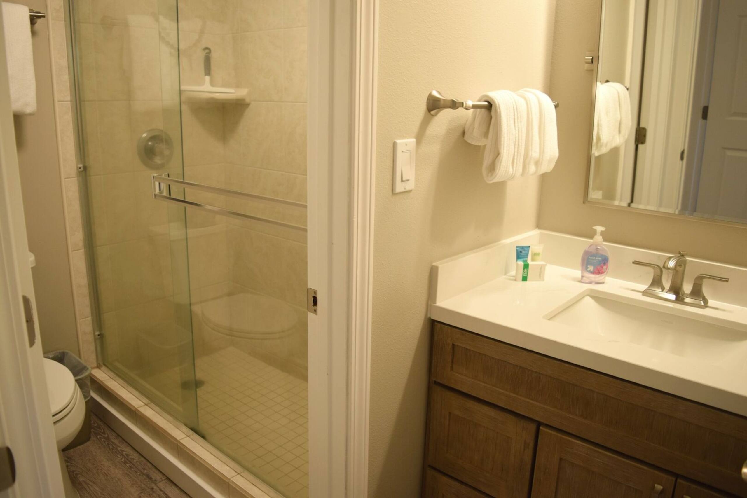 Condo in Kihei · ★4.64 · 2 bedrooms · 4 beds · 2 baths - Image 12